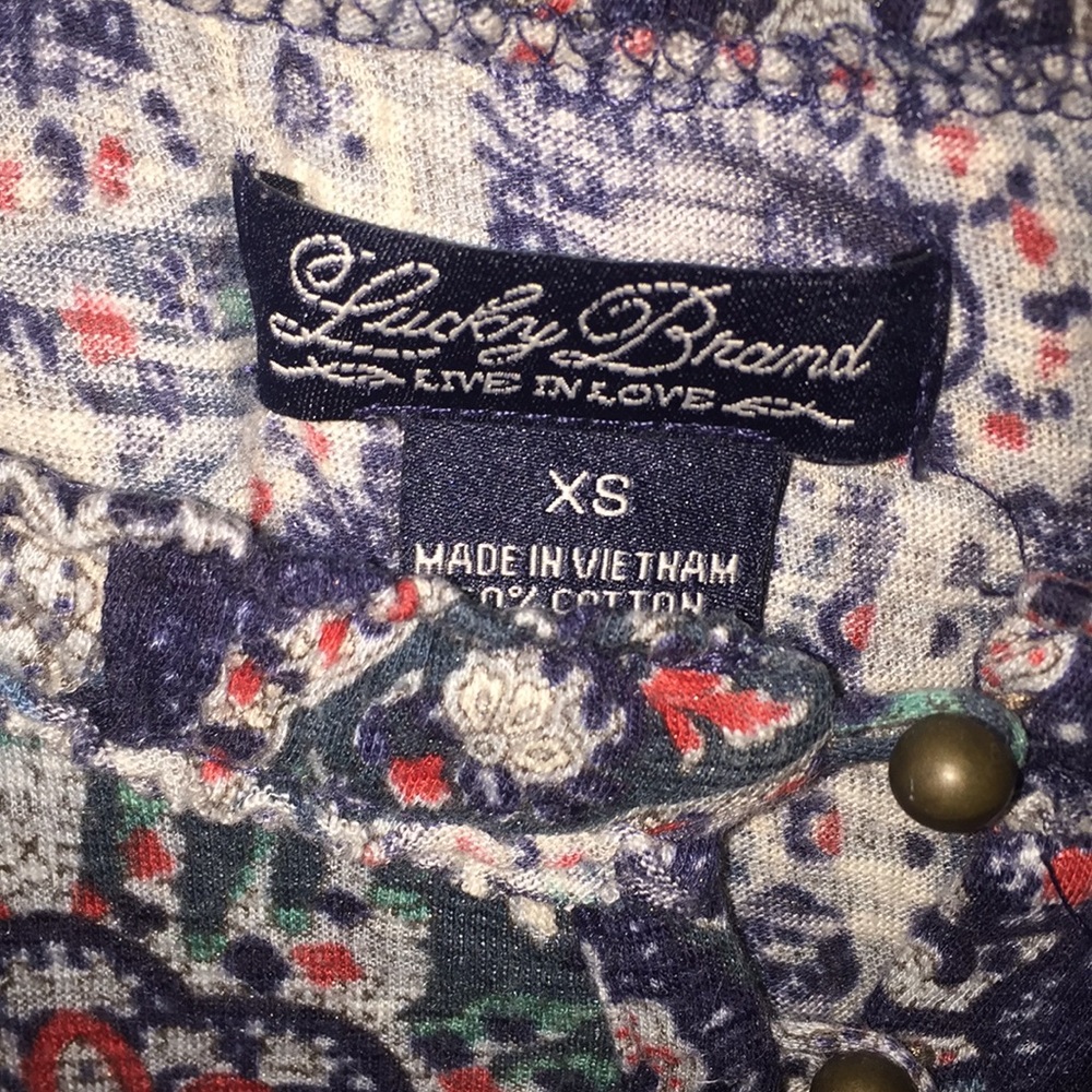 Patterned Button Up Blouse - Picture 2 of 2